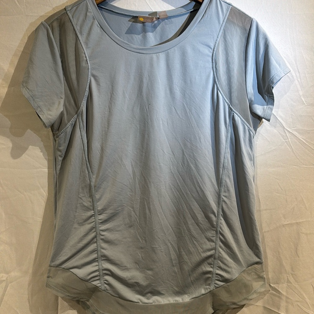 Small Zella T-shirt